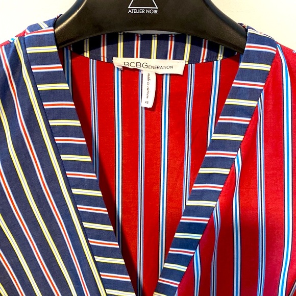 BCBGENERATION Striped  wrap dress Sz XS - Picture 4 of 6